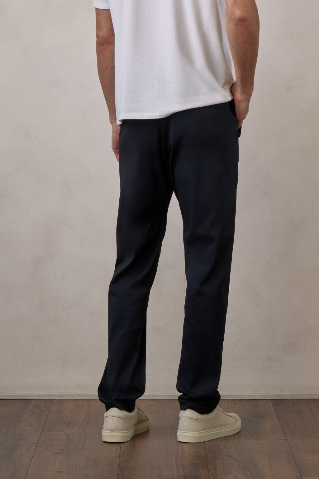 Pantalón negro cómodo