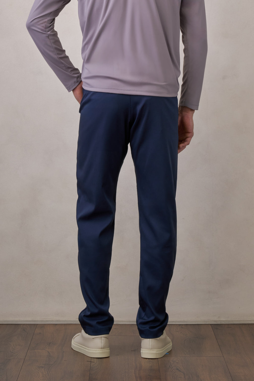 Pantalón azul cómodo