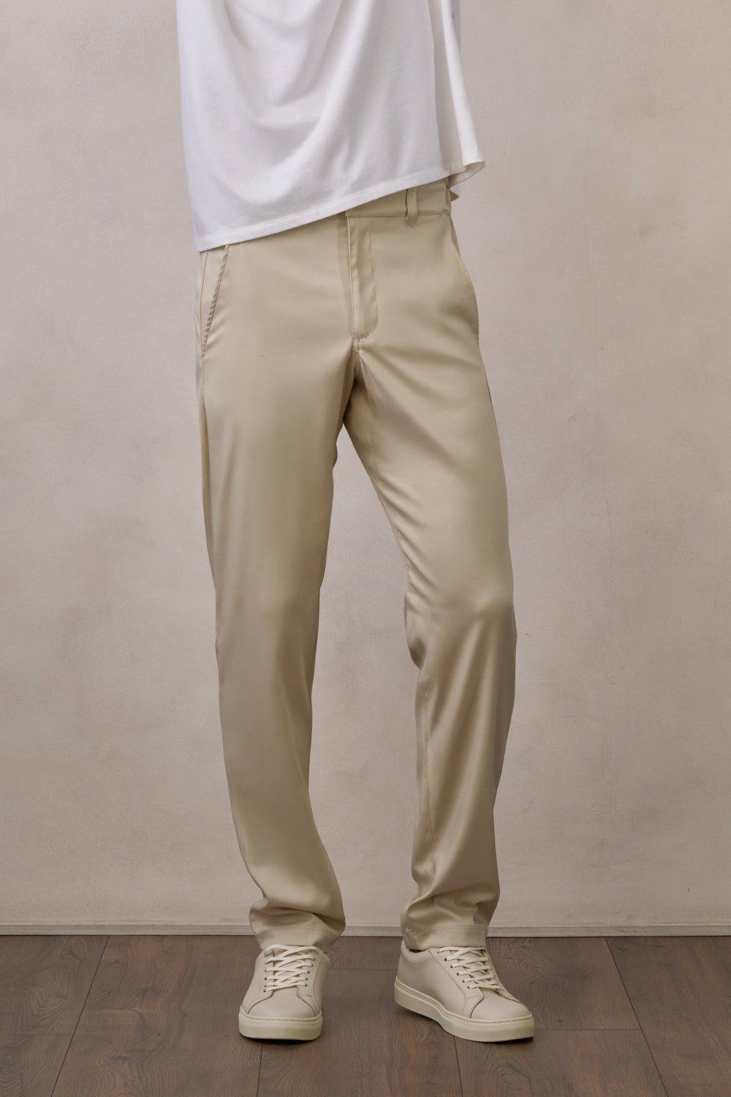 Pantalón beige básico