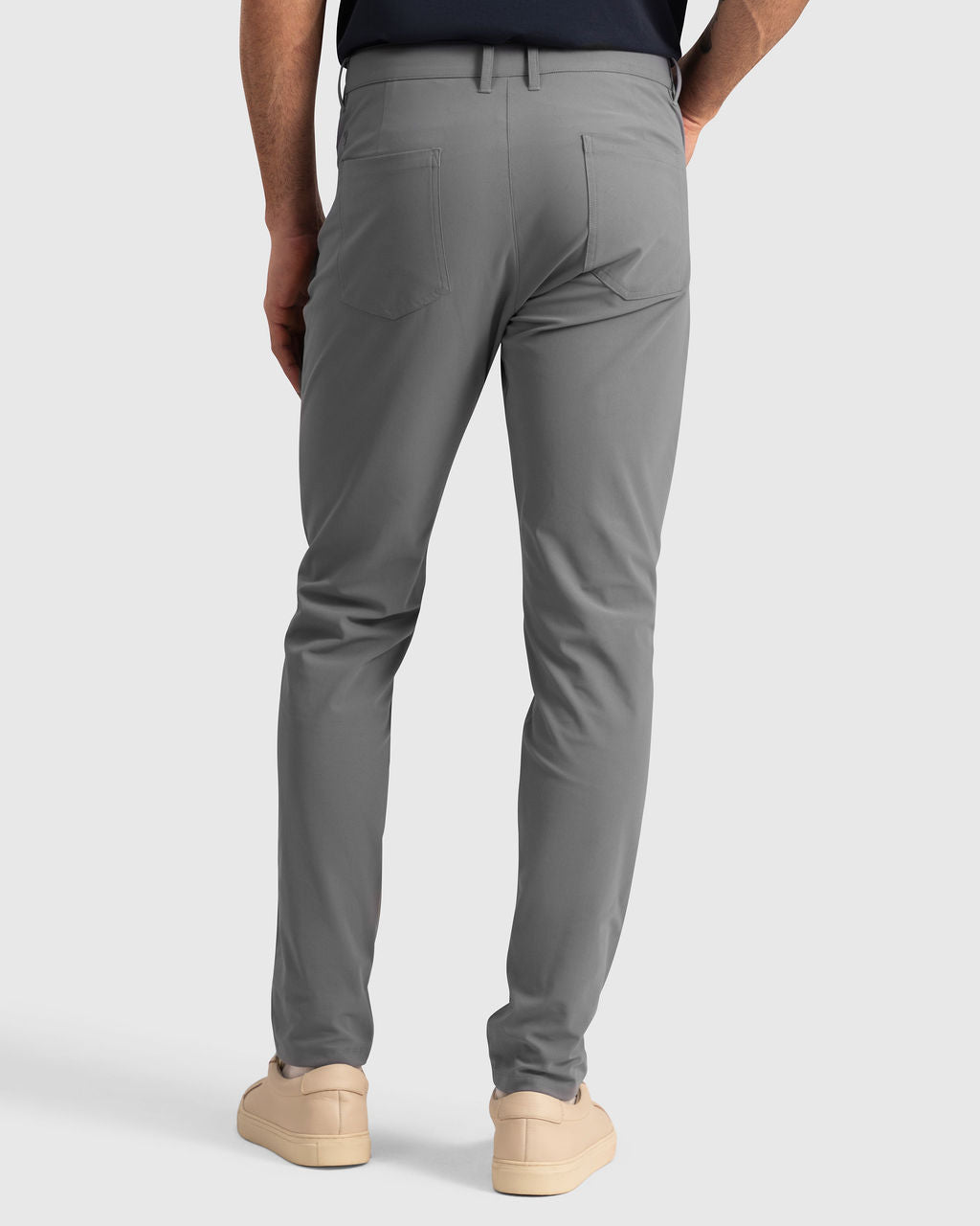 All-Day Pants Gris Vapor para hombre - vista trasera